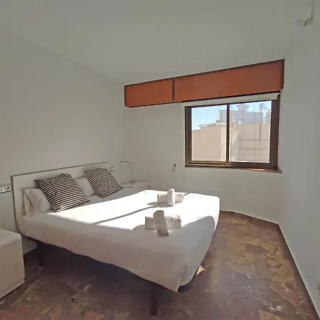Sunny With Fantastic Terrace Views! Apartment